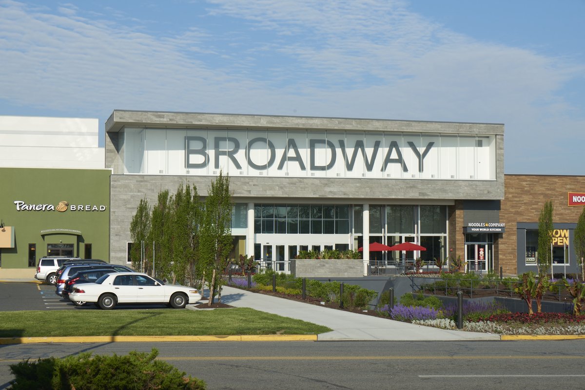 Mid-Island Plaza Area, NJ - Broadway Commons - Wikipedia